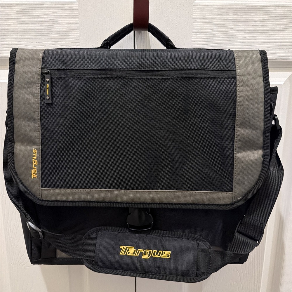 Targus Citygear Laptop Bag Cross Body Nylon 16x12x3 Black Travel School Business